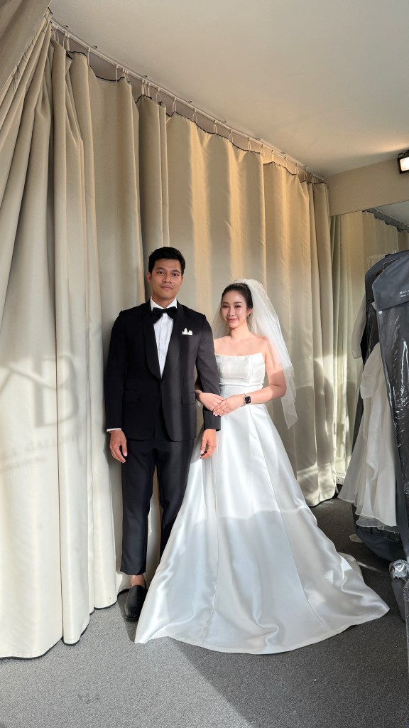 #weddingdress #minimalbridallook #bridal #weddinginspiration #wedding #bride #groom #bridetobe #groom #weddingsuit #thaiweddingsuit #menswear #groomstyle #ชุดแต่งงาน #ชุดแต่งงานมินิมอล #ชุดแต่งงานไซส์ใหญ่ #ชุดแต่งงานไซส์ใหญ่ #เช่าชุดแต่งงาน #เช่าชุดแต่งงานสไตล์มินิมอล #เช่าชุดเจ้าสาว #เจ้าสาว #เจ้าบ่าวเจ้าสาว #ชุดเจ้าสาว #ชุดเจ้าสาวมินิมอล #พรีเวดดิ้ง #พรีเวดดิ้งสไตล์เกาหลี #พรีเวดดิ้งมินิมอล #ชุดถ่ายพรีเวดดิ้ง #ชุดถ่ายพรี