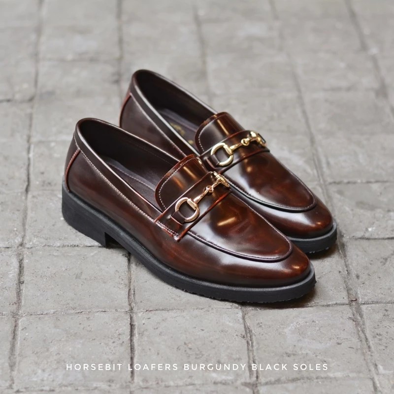 รองเท้าทรง Loafer หนังแท้สำหรับงานแต่งริมทะเล