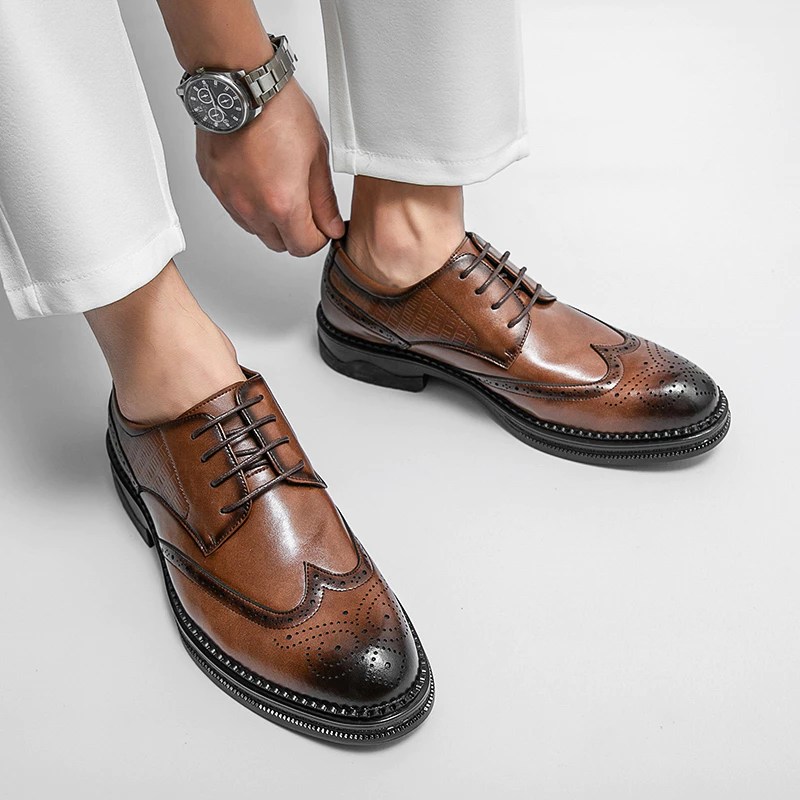 รองเท้าหนัง Brogue ลายฉลุสไตล์วินเทจสำหรับเจ้าบ่าว รองเท้าเจ้าบ่าว
รองเท้าหนังผู้ชาย
สูทเจ้าบ่าว
งานแต่งงาน
Groom Style