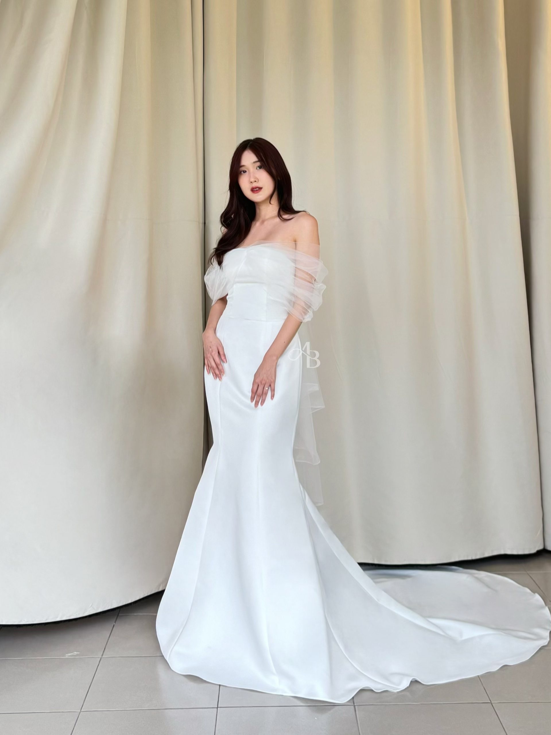 ชุดแต่งงานทรงหางปลา Mermaid สำหรับเจ้าสาวเอวชัด
เจ้าสาวเอวชัดใส่ชุดแต่งงานทรง Mermaid เน้นสัดส่วน
ชุดแต่งงาน Mermaid ปักลูกไม้ทั้งตัวสำหรับงานเย็น
ชุดแต่งงานทรงหางปลา มุมด้านข้างโชว์เอวชัด
ชุดแต่งงาน Mermaid ด้านหลัง ดีเทลลากยาวหรูหรา