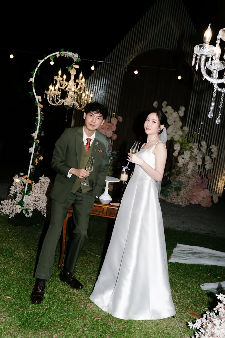 เลือกชุดแต่งงานตามธีมงานแต่ง (มินิมอล หรู คลาสสิก สวน ทะเล) ให้สวยเข้ากับงานแบบมืออาชีพ