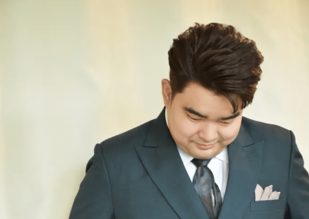 ว่าที่เจ้าบ่าวควรตัดผมล่วงหน้ากี่วันก่อนวันงาน?